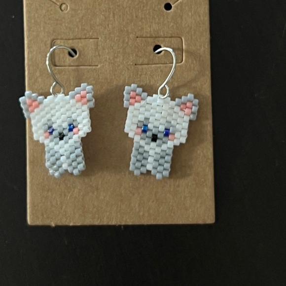Siamese cat earrings cute cat gift groomer cat sitter seed beaded handwoven - Picture 4 of 4